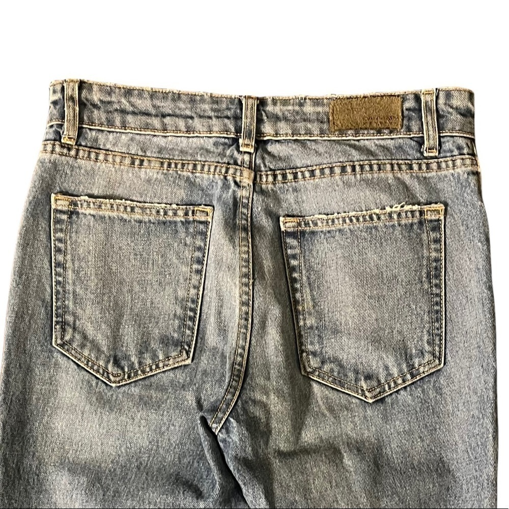 CARMAR Jeans Straight Leg High Rise Destroyed Busted Knee Grunge Designer 2/26 - Picture 8 of 9
